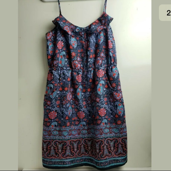 AEO Blue Paisley Dress Size Medium with Pockets - Picture 3 of 7